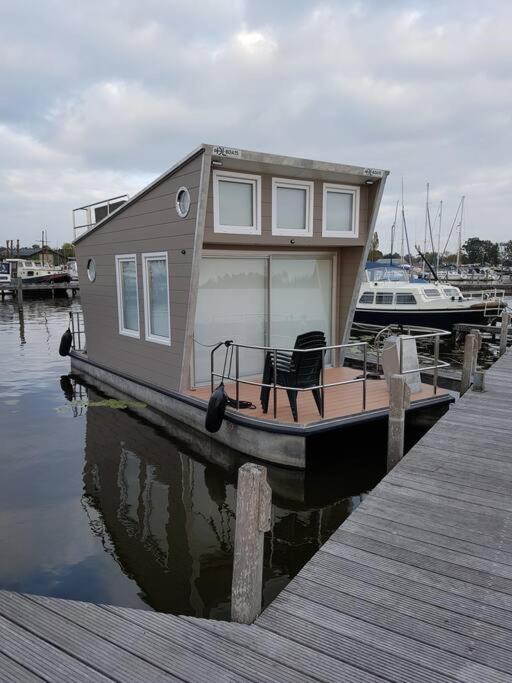 Tiny Lakehouse Зеволде Экстерьер фото